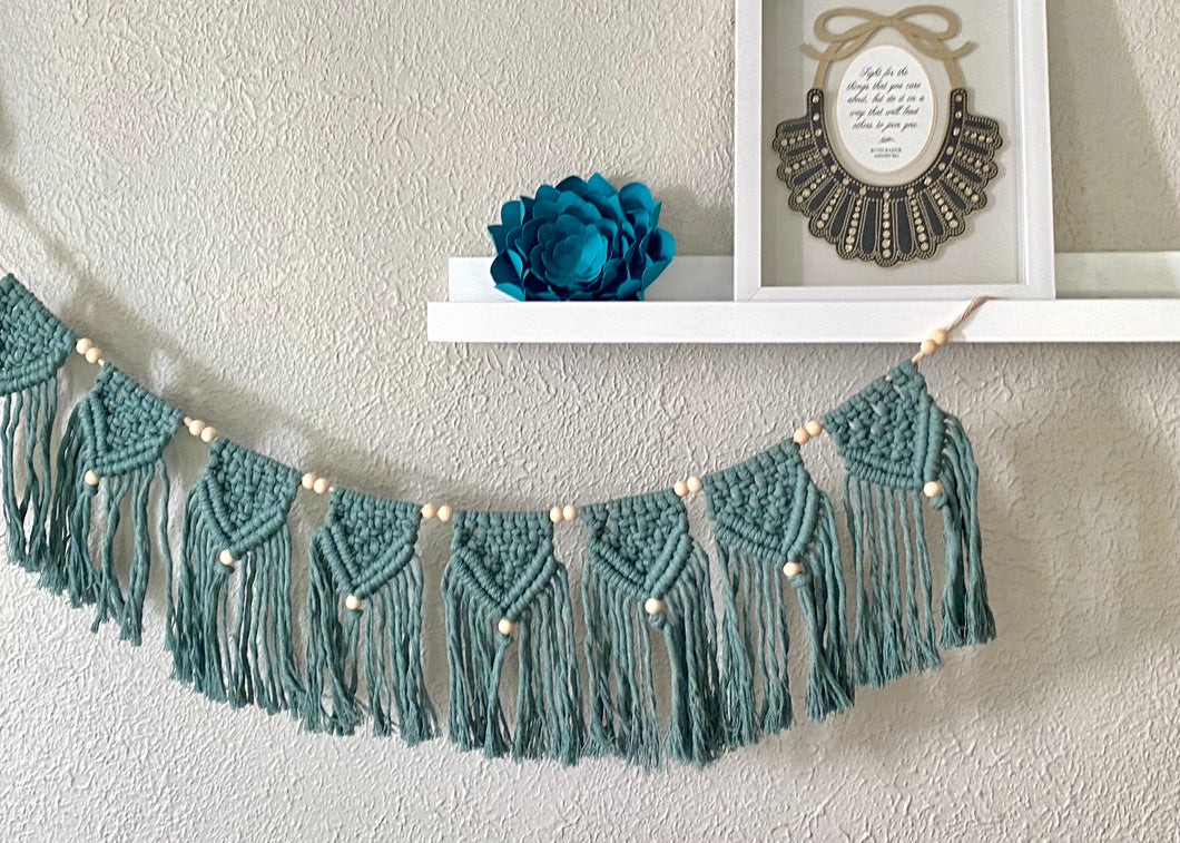 Bunting w/Beads